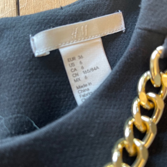 H&M BLACK DRESS - Picture 2 of 4